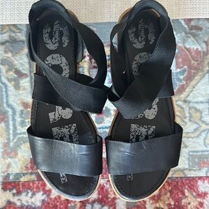 Sorel Ella Black Leather Gladiator Sandals NL2893-010 Womens 9/40 (4t23)
